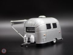 1:64 1961 Airstream Bambi Hitched Homes