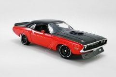 1:18 1970 Dodge Challenger R/T Street Fighter Hardtop