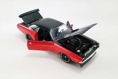 1:18 1970 Dodge Challenger R/T Street Fighter Hardtop