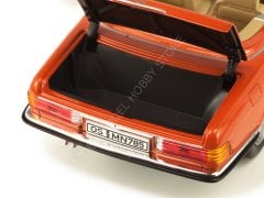 1:18 1986 Mercedes Benz 300 SL W107