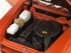 1:18 1986 Mercedes Benz 300 SL W107