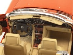 1:18 1986 Mercedes Benz 300 SL W107