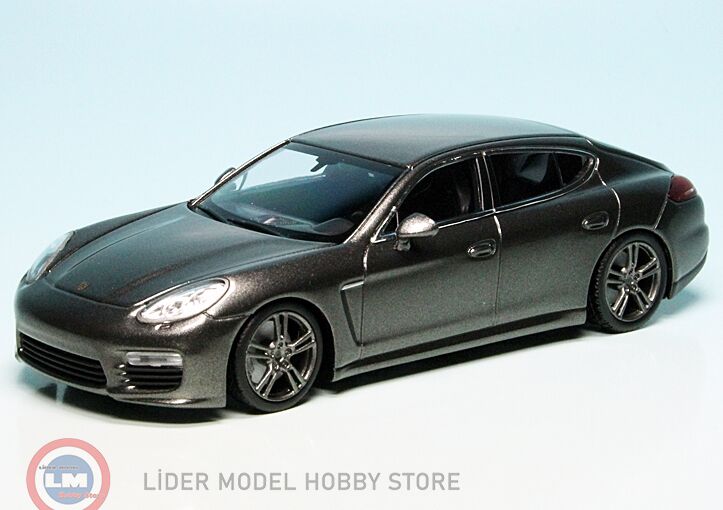1:43 2013 Porsche PANAMERA TURBO S