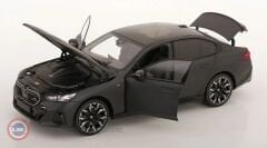 1:18 Minichamps 2023 BMW 5-SERIES i5 (G60)