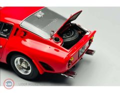 1:18 CMC 1962 Ferrari 250 GTO #11 J.Surtees M.Parkes