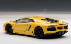 1:43 Lamborghini Aventador LP700-4