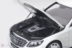 1:18 2016 Mercedes Benz S Class S600 Maybach