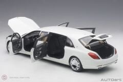 1:18 2016 Mercedes Benz S Class S600 Maybach