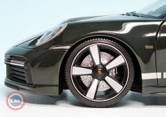 1:18 Minichamps 2022 Porsche 911 Sport Classic Type