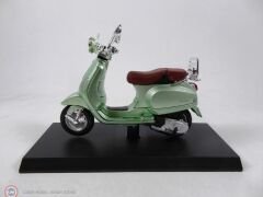 1:18 Atlas 2014 Vespa LXV