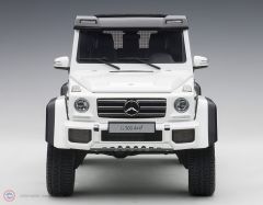 1:18 Mercedes Benz G500 4×4² Beyaz
