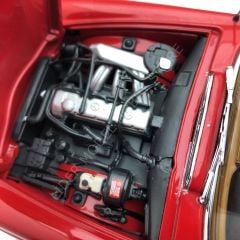 KUSURLU 1:18 Norev 1965 Mercedes Benz 230 SL W113 Pagoda