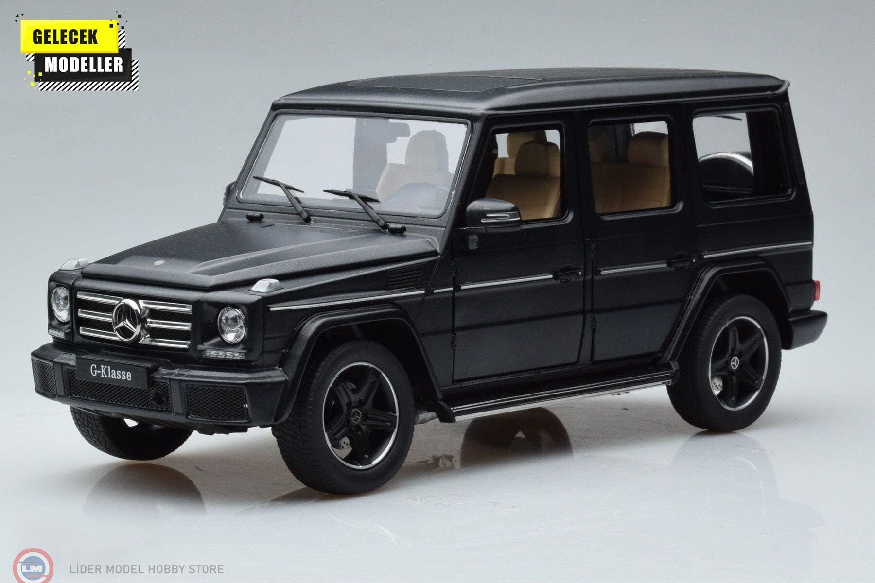 1:18 iScale 2015 Mercedes Benz G-Class (W463) Matt Black