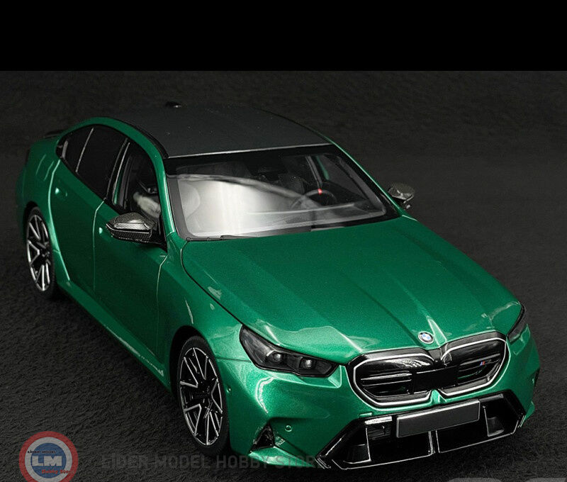 1:18 Minichamps 2024 BMW M5 G90 Green Metallic