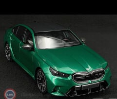 1:18 Minichamps 2024 BMW M5 G90 Green Metallic