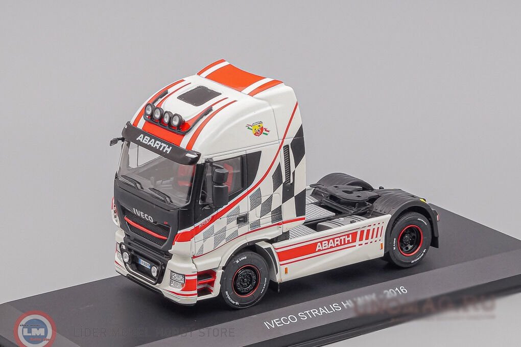 1:43 Atlas 2016 IVECO Stralis Highway '' Abarth ''