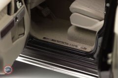 1:18 2018 Mercedes Benz GL Class G500 V8 W463