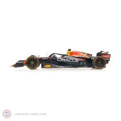 1:18 Red Bull Racing RB18 Formula 1 Max Verstappen