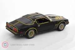 1:18 Greenlight 1977 Pontiac Firebird T/A