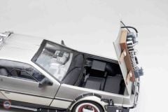 1:18 1987 DeLorean Back to the Future III