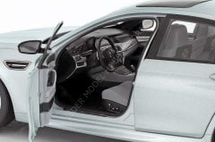1:18 2011 Bmw M5 F10 v8 ﻿Biturbo Limousine