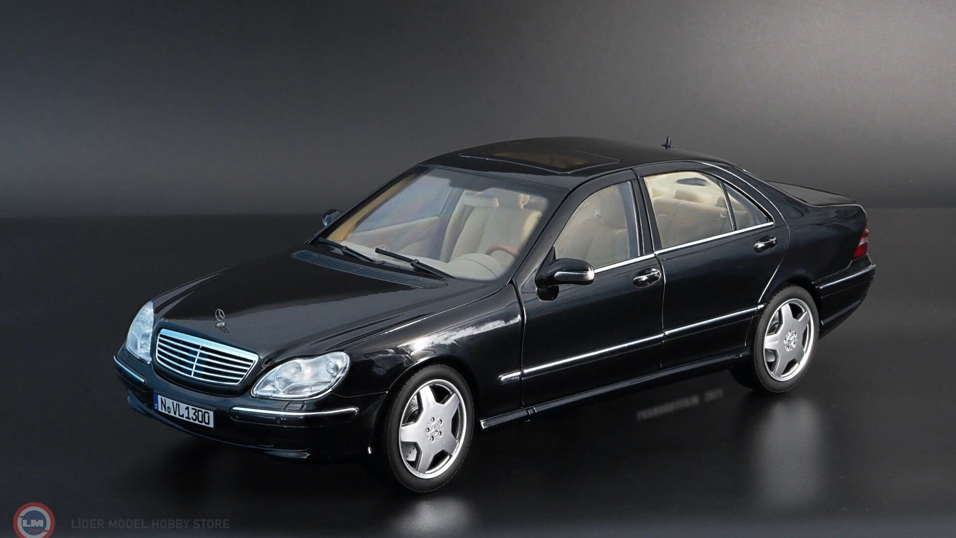 1:18 Norev 1998 Mercedes Benz S600 W220