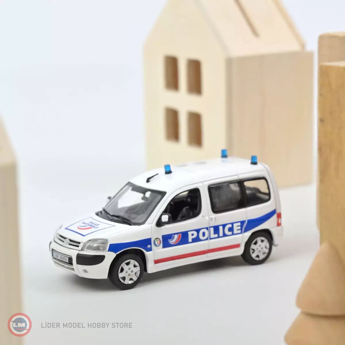 1:43 2004 Citroen Berlingo 2004 Police Nationale