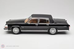 1:18 1982 Cadillac Fleetwood Brougham