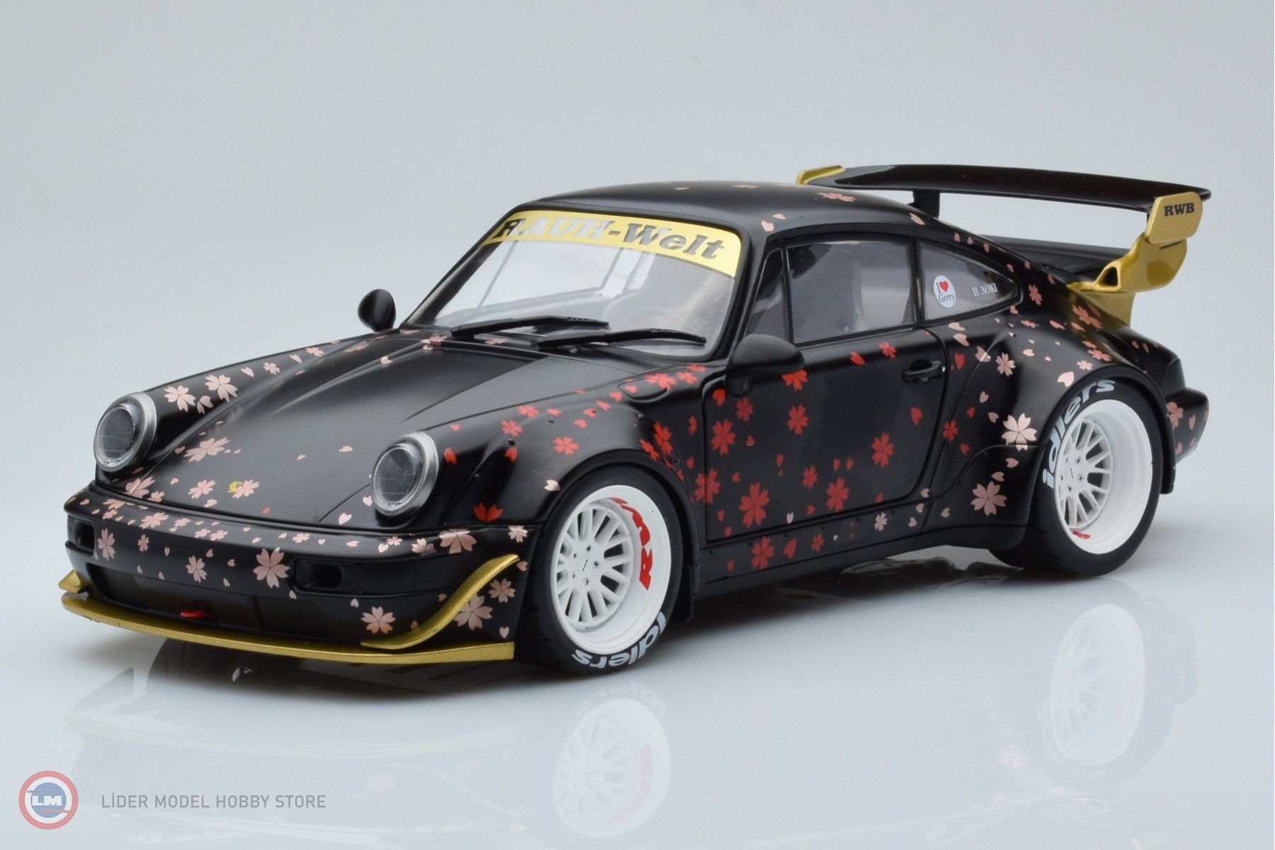Solido - 1:18 2021 Porsche 911 (964) RWB Rauh-Welt Aoki - 4.150,39