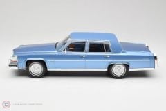 1:18 1982 Cadillac Fleetwood Brougham