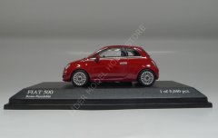 1:64 2007 Fiat 500 Coupe Red