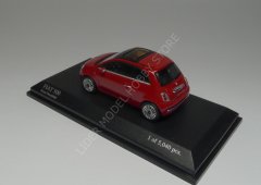1:64 2007 Fiat 500 Coupe Red