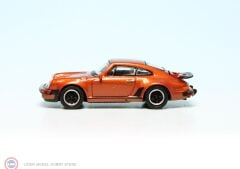 1:64 Schuco Porsche 911 (930) Bronze