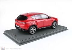 1:18 BBR Alfa Romeo Tonale Veloce Plug-in Hybrid Red Alfa & Showcase