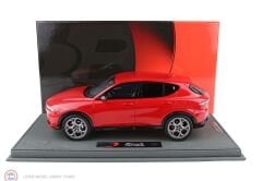 1:18 BBR Alfa Romeo Tonale Veloce Plug-in Hybrid Red Alfa & Showcase