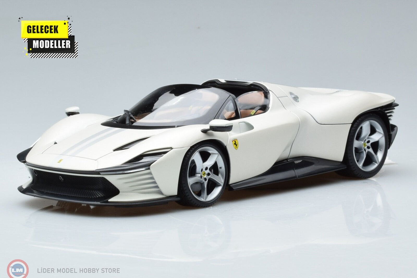 1:18 Burago 2022 Ferrari NEW DAYTONA SP3