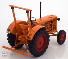 Minichamps - 1:18 1953 Hanomag R28 Farm Traktör - 4.756,98
