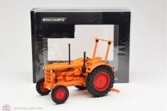 1:18 Minichamps 1953 Hanomag R28 Farm Traktör