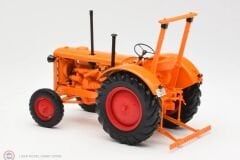1:18 Minichamps 1953 Hanomag R28 Farm Traktör