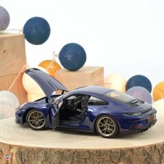 1:18 2021 Porsche 911 992 GT3 (2021) Touring Package