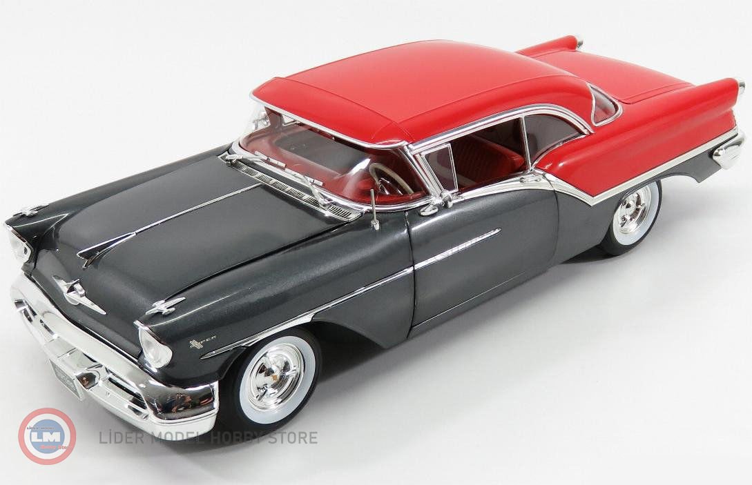 1:18 1957 Oldsmobile Super 88