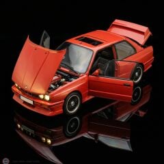 1:8 IXO BMW M3 E30 1987 Red – Model Kit