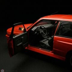 1:8 IXO BMW M3 E30 1987 Red – Model Kit