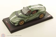 1:18 MR Collection 2022 Ferrari  812 Competizione - VERDE BOTTIGLIA - GREEN