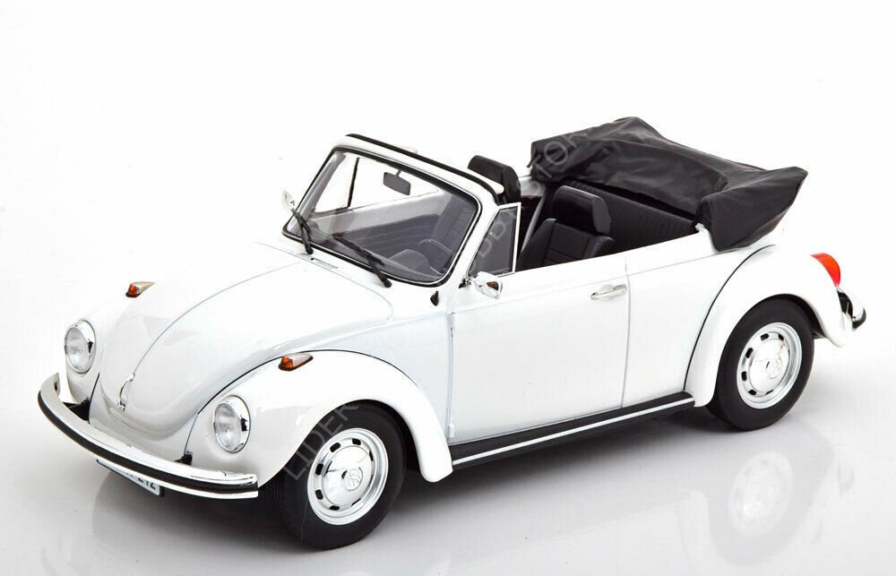 1:18 1972 Volkswagen Beetle 1303 Cabriolet