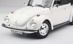 1:18 1972 Volkswagen Beetle 1303 Cabriolet