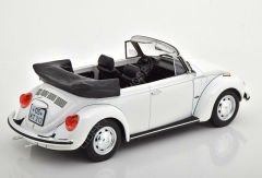 1:18 1972 Volkswagen Beetle 1303 Cabriolet