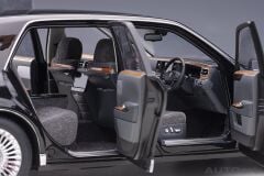 1:18 2018 Toyota Century