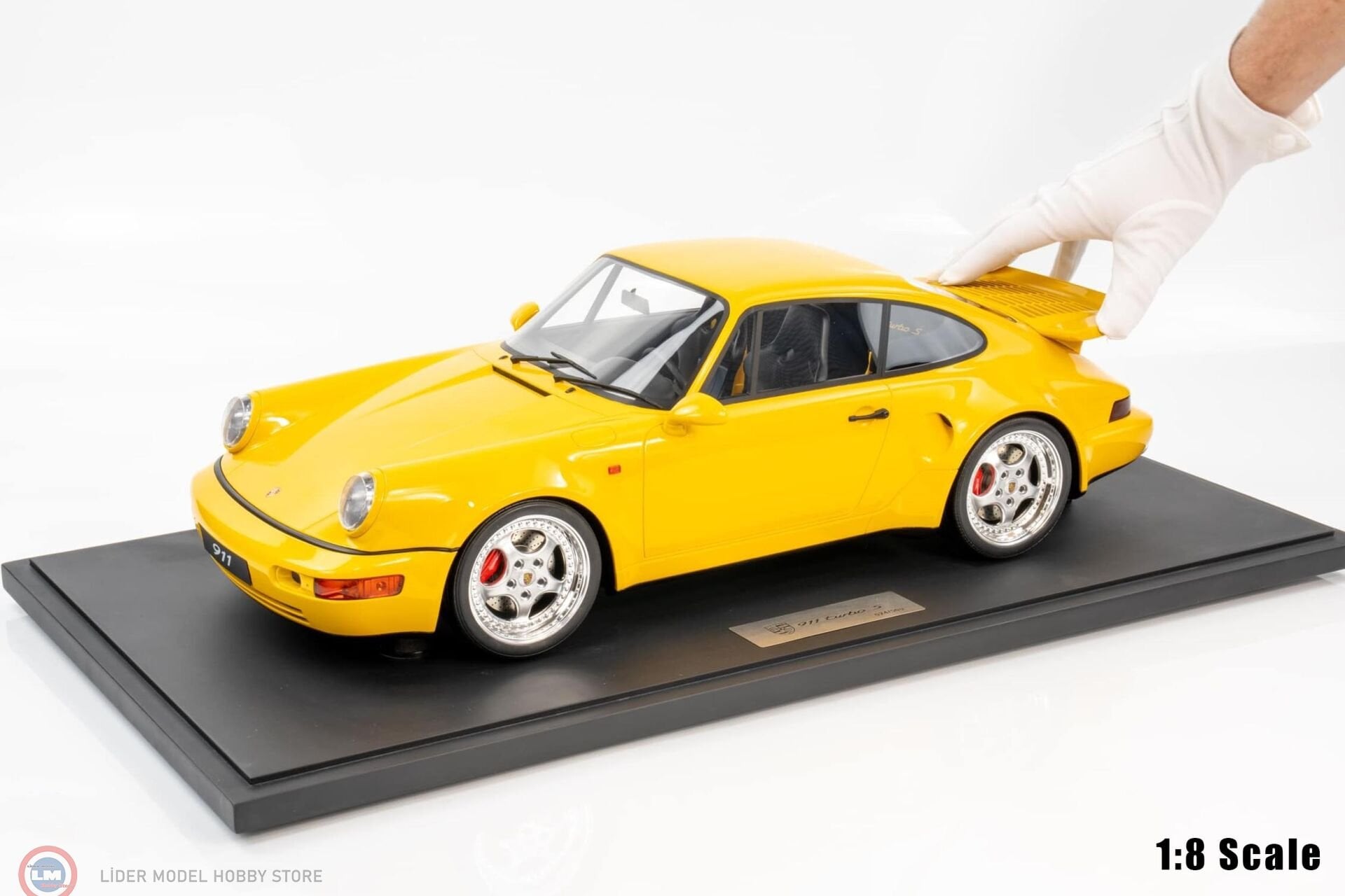1:8 GT Spirit 1994 PORSCHE 911 [964] TURBO S - YELLOW