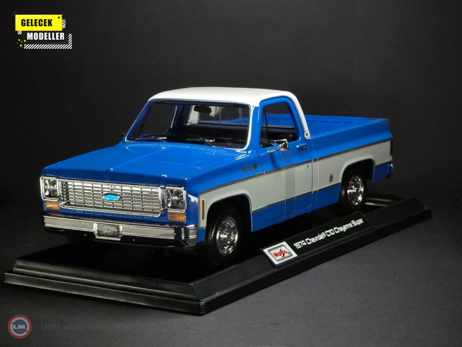 1:18 Maisto 1974 Chevrolet  C10 Cheyenne Super Pick-Up